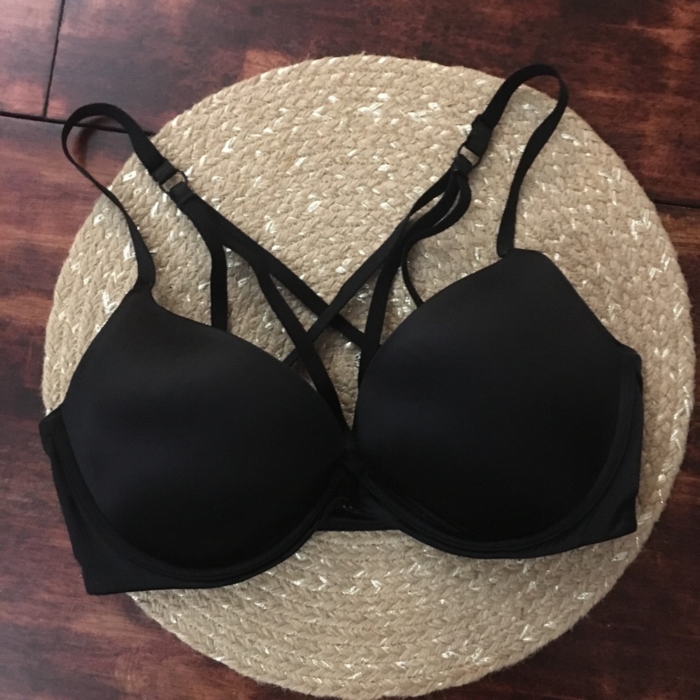 36D Victoria Secret Very Sexy Lightly lined bra
